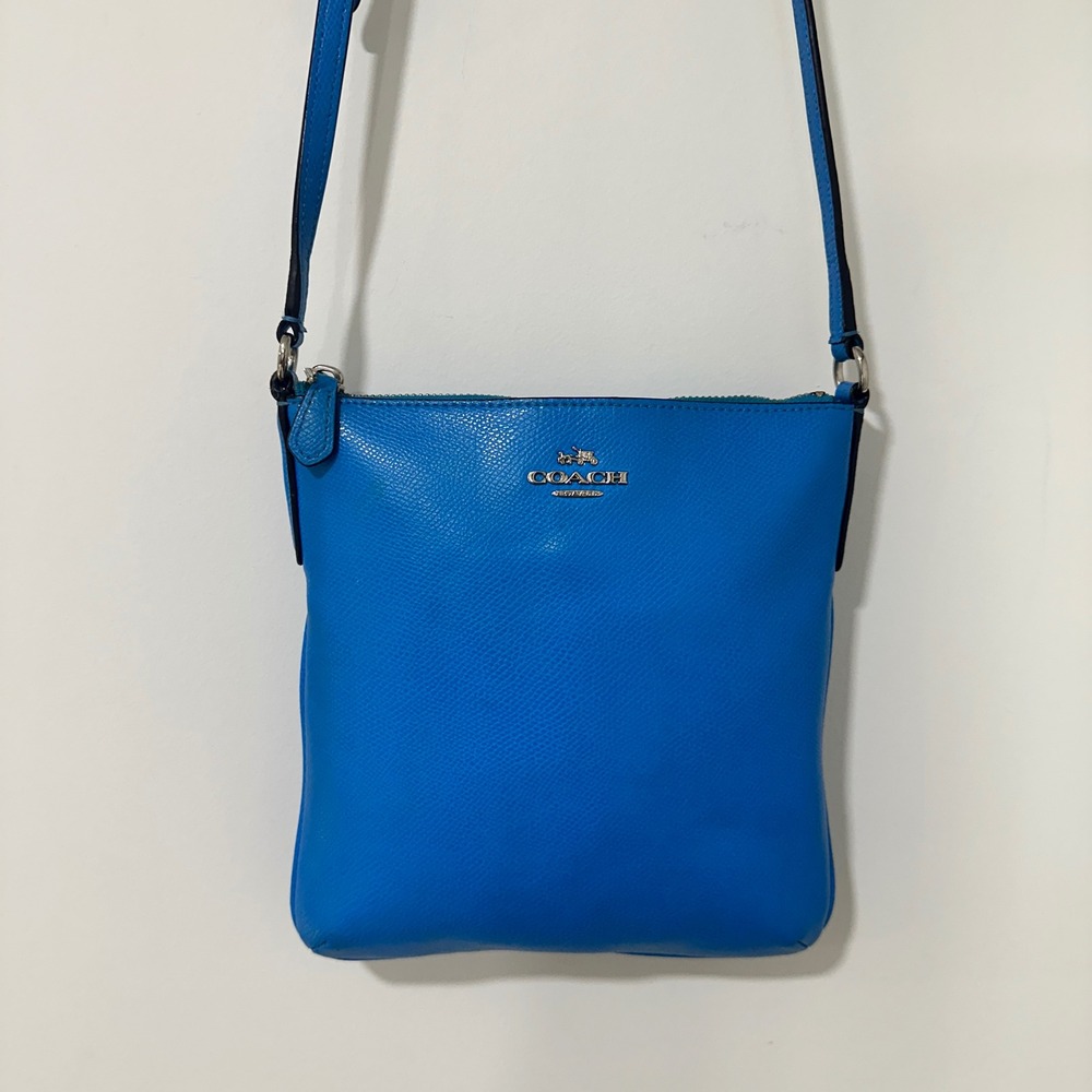 Coach Crossgrain Leather Crossbody Bag Blue Silver Hardware Slim Messenger Small
